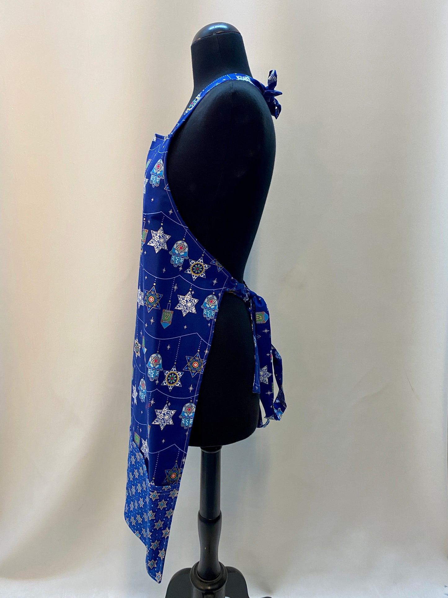 Hanukkah apron side view inrugco