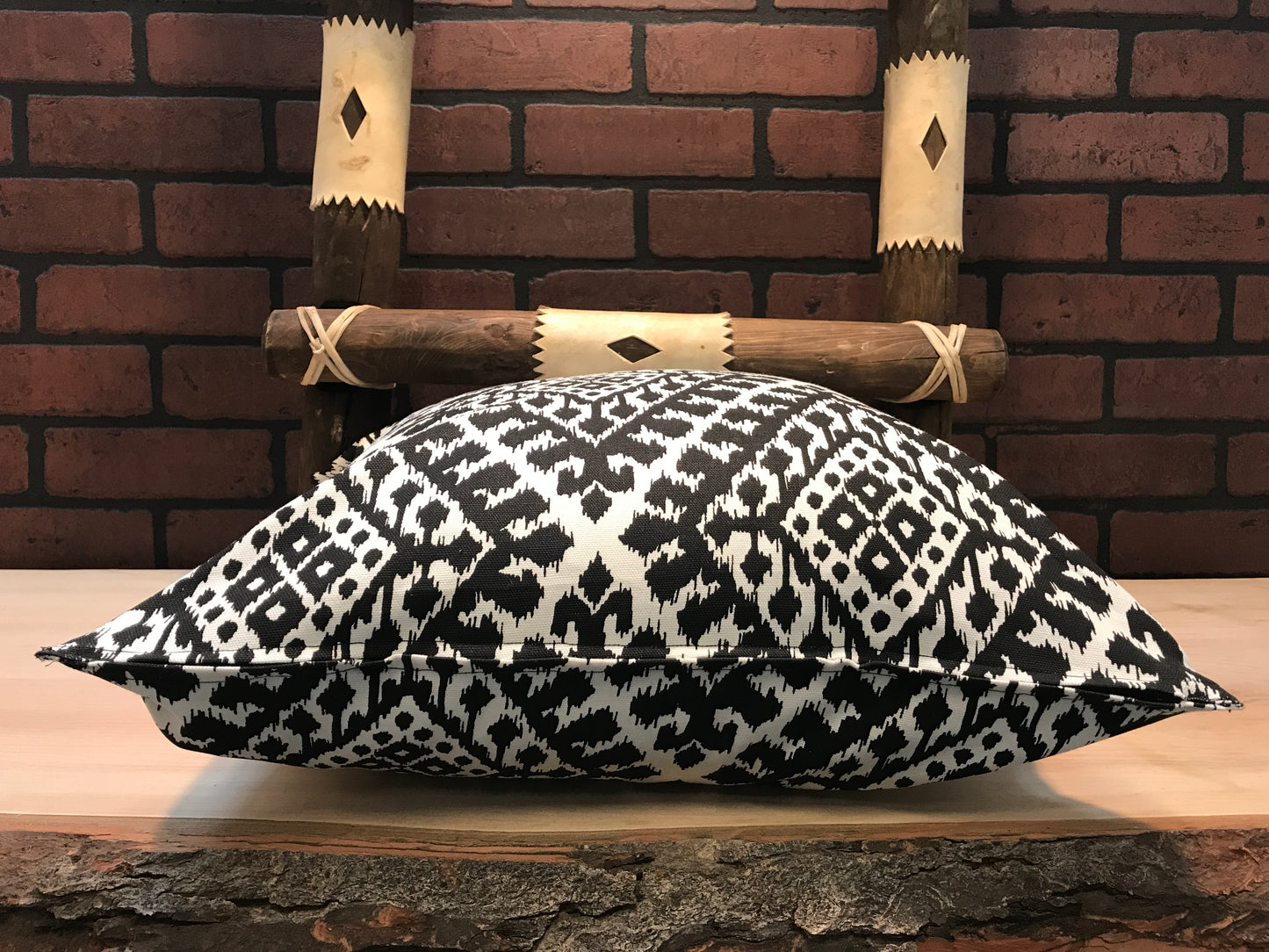 18" Gypsy Black & White Pillow Covers - InRugCo Studio & Gift Shop