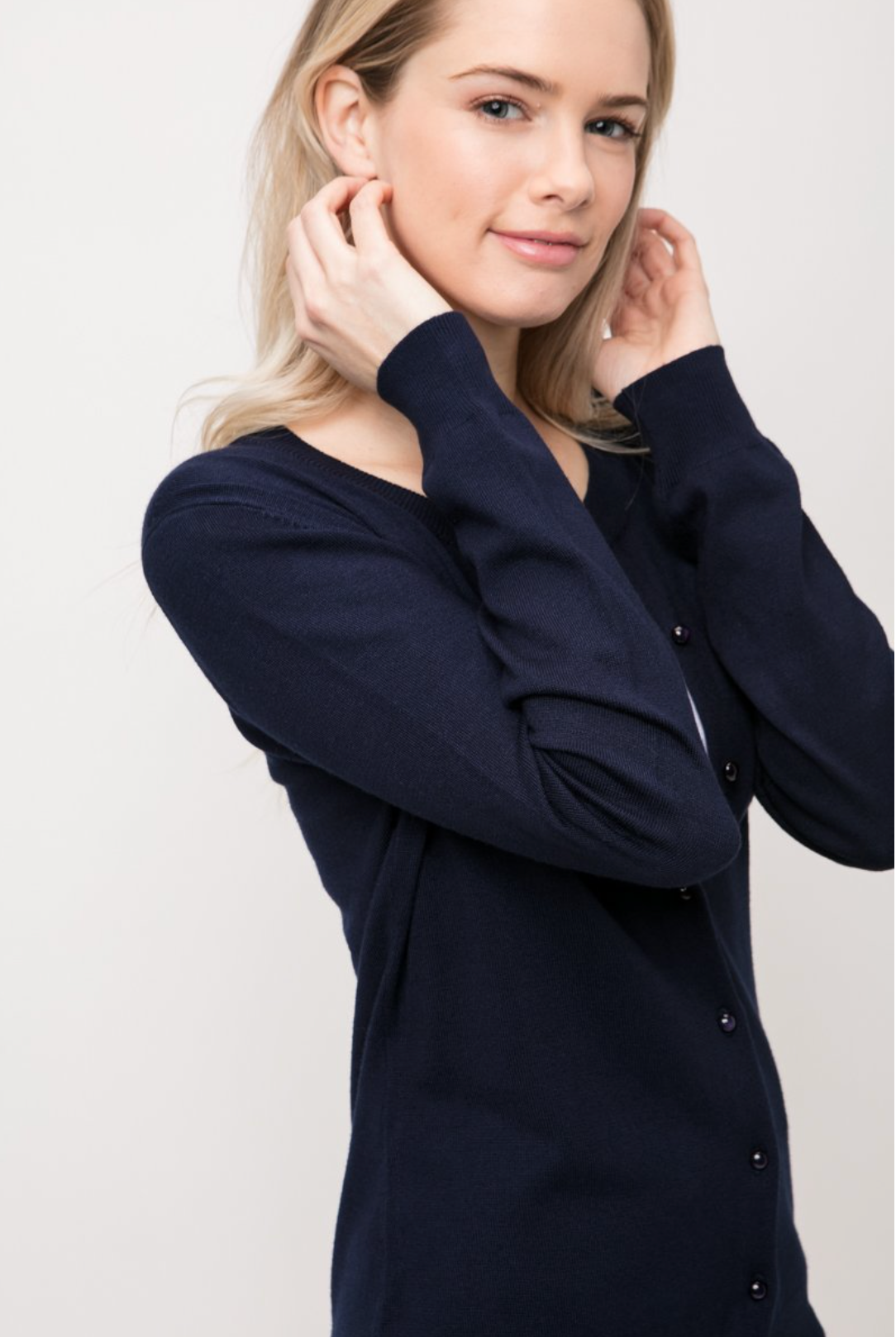 Women's Round Neck Shank Button Down Cardigan | Red