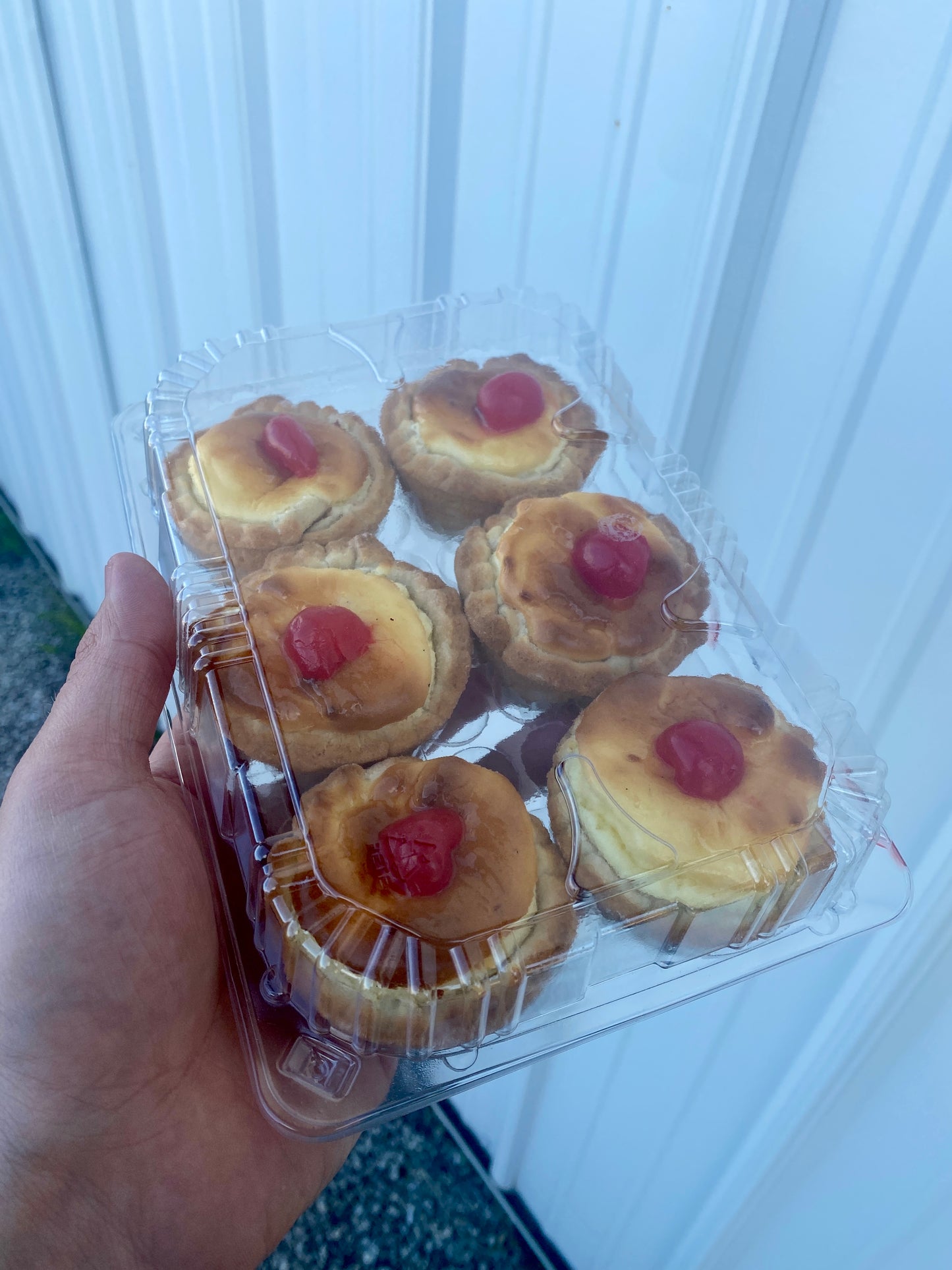 cheesecake cupcake to go