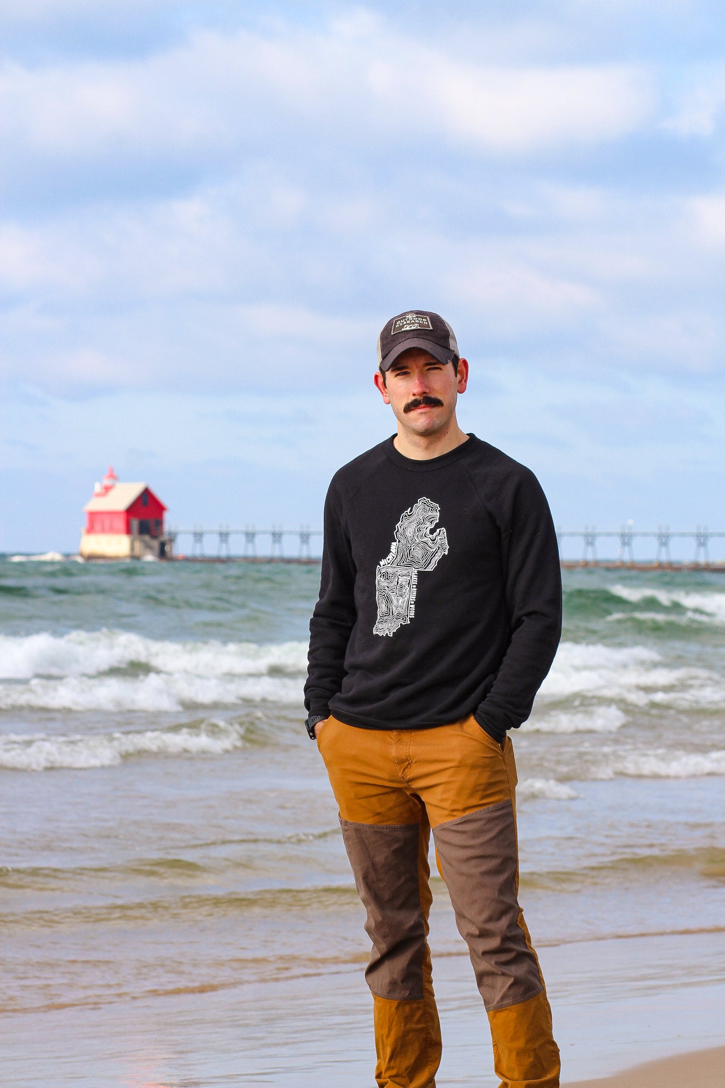 michiana crewneck lighthouse inrugco