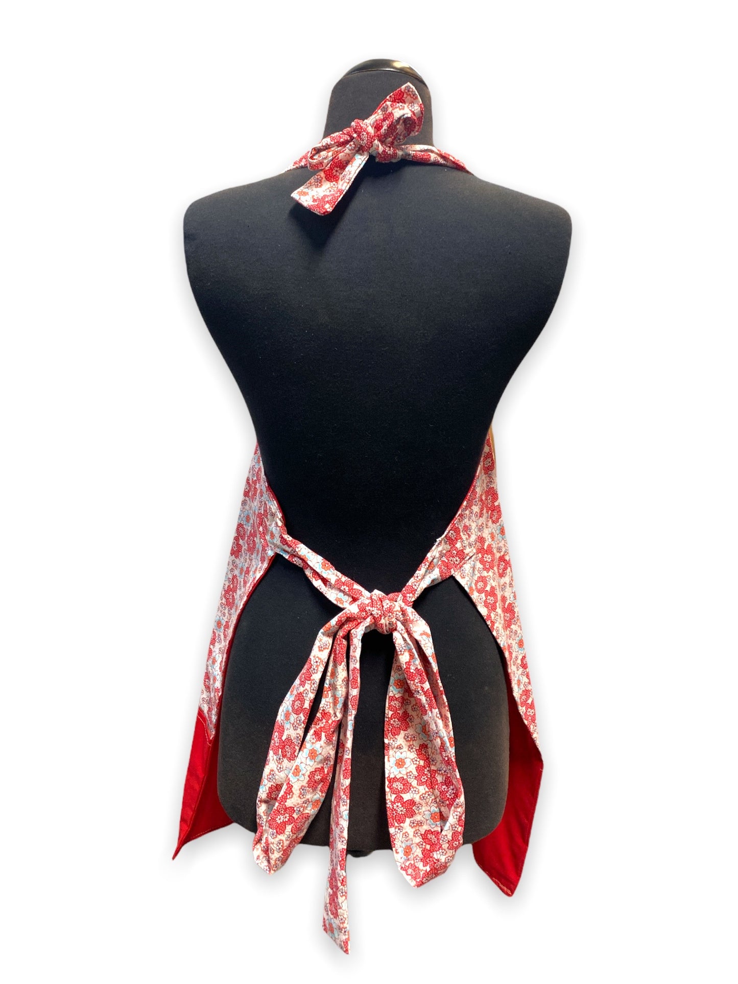 red flowers apron backside inrugco