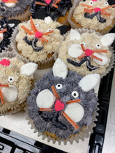 Load image into Gallery viewer, kitty cupcakes vanilla Lolas pastry bread and jam bakery