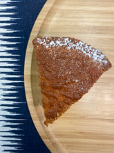 Load image into Gallery viewer, lolas pbj bizcocho