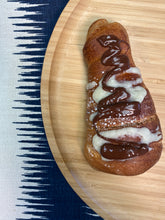 Load image into Gallery viewer, the buffalo horn lolas pastry bread jam bakery