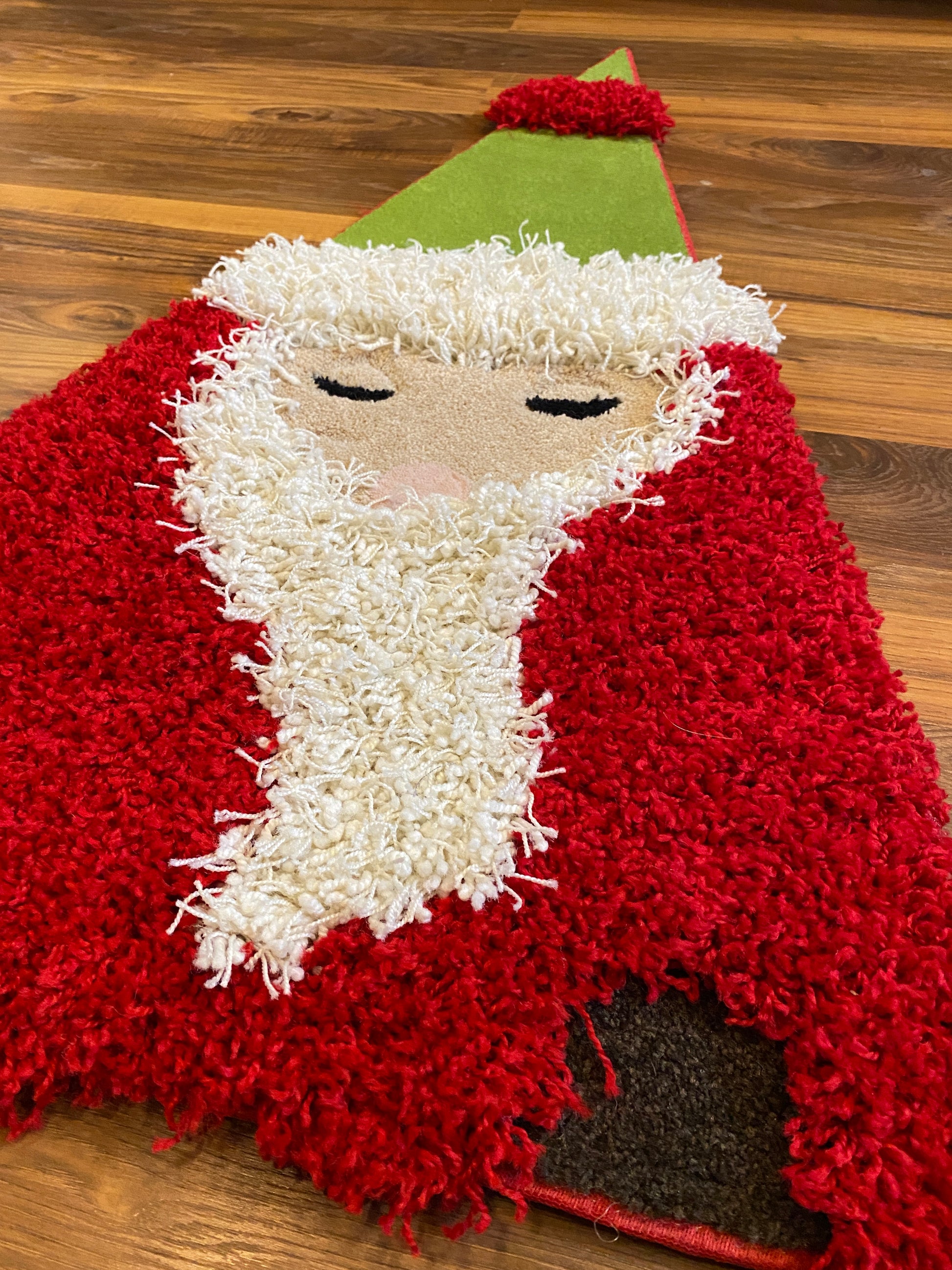 white beard gnome area rug inrugco